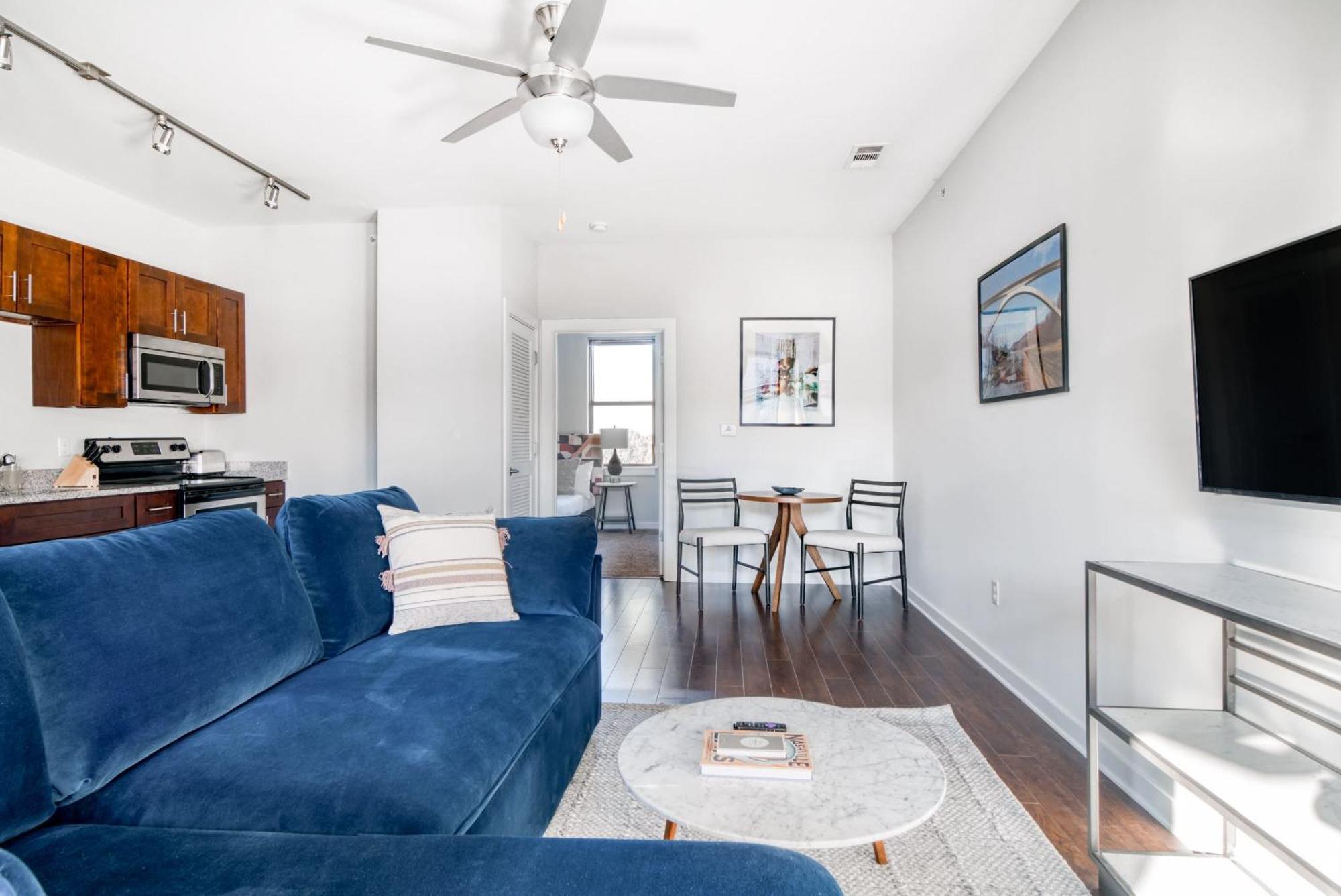 Cozysuites Music Row Bold 1Br W Free Parking Nashville Extérieur photo